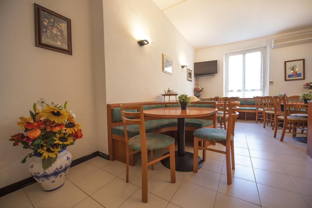 Hotel Bristol Lavagna Exteriör bild