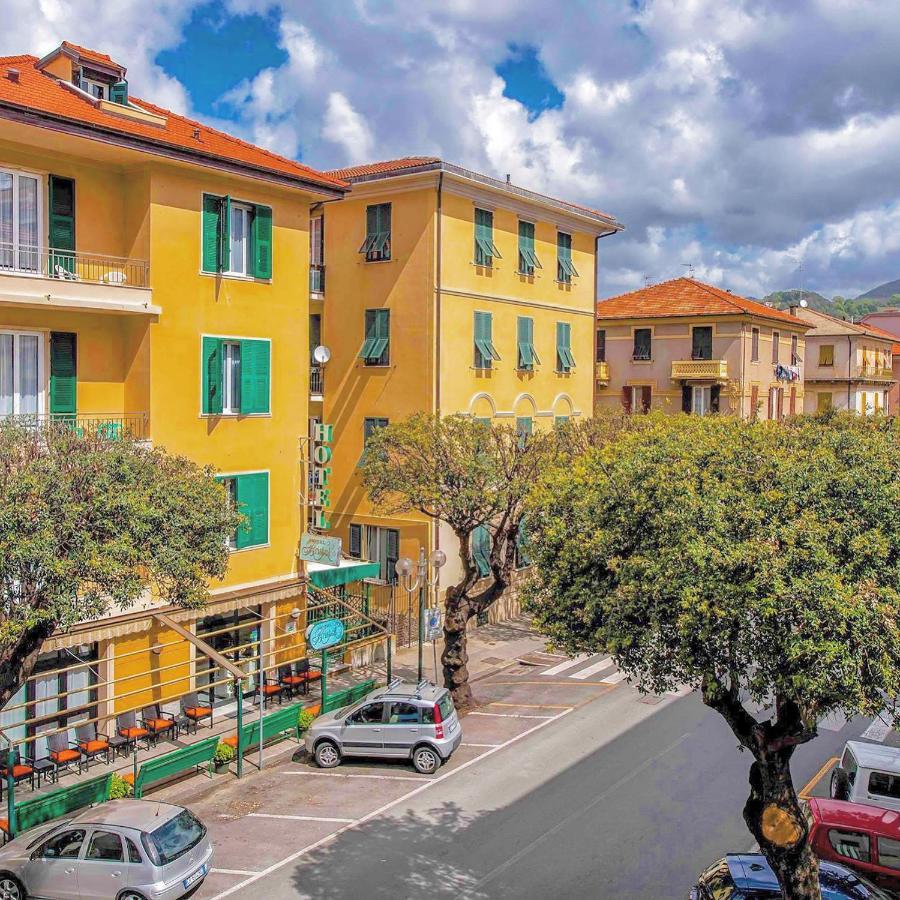 Hotel Bristol Lavagna Exteriör bild